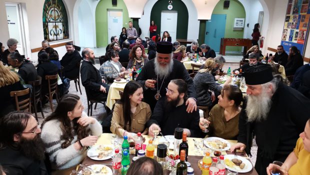 Ο Σεβασμιώτατος δεξιώθηκε τα ιερατικά ζευγάρια της Μητροπόλεως στην Κατακόμβη