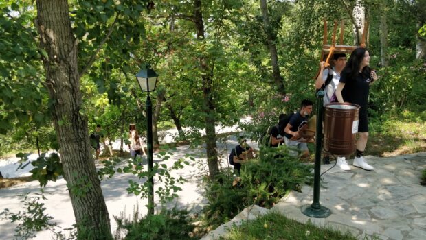 Εκδρομή νέων Λυκείου στην Κατασκήνωση