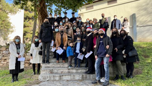 Χριστουγεννιάτικα Κάλαντα στην ΕΣΤΙΑ ΠΑΠΑΓΕΩΡΓΙΟΥ και στο Νοσοκομείο ΠΑΠΑΝΙΚΟΛΑΟΥ