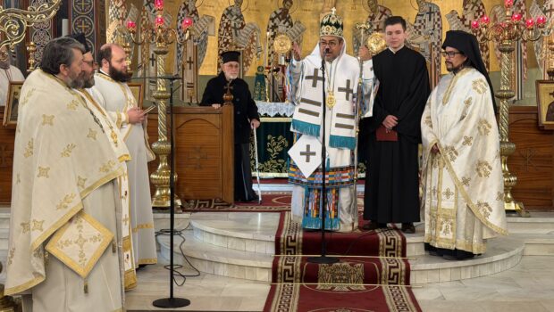 Ο Επίσκοπος Άσσου από την Κολομβία στον Ι. Ν. Ευαγγελισμού Ευόσμου